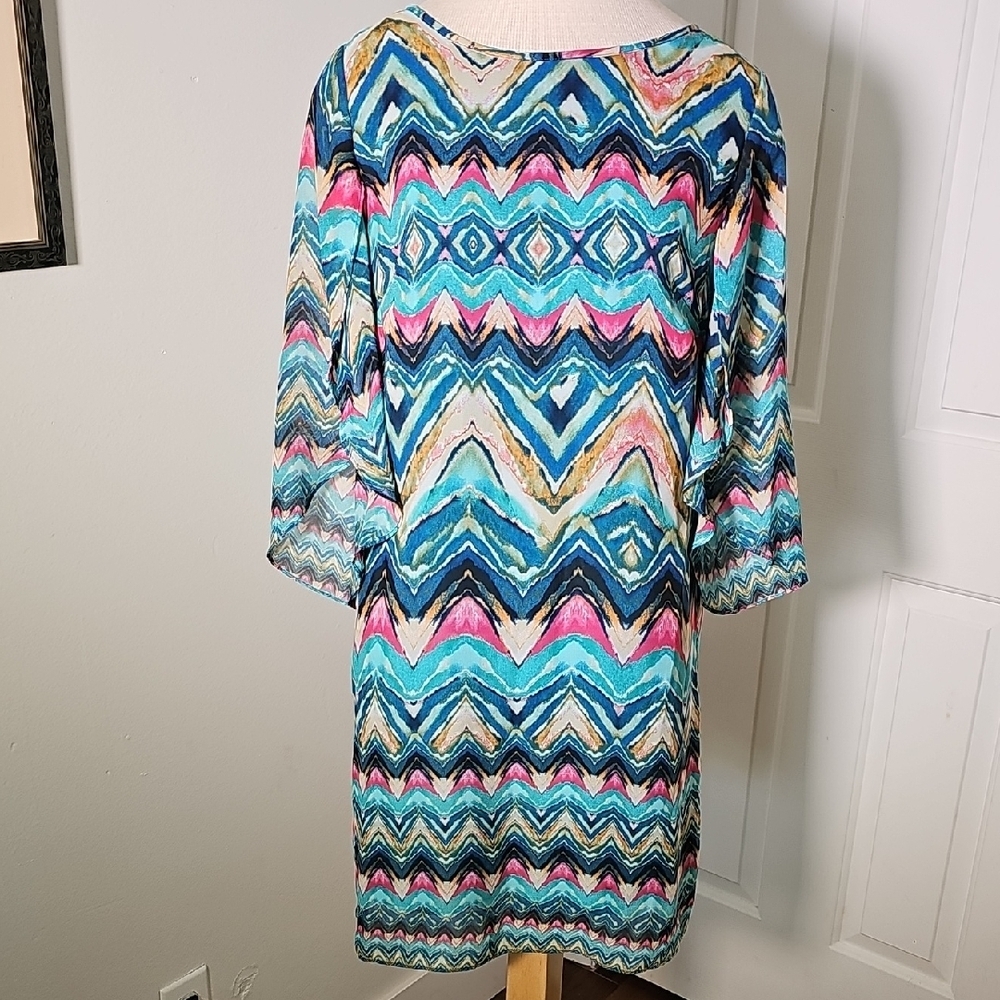 Colorful Geometric Pattern Dress. Sheer Sleeves. Complety Lined. Sz 12P.
